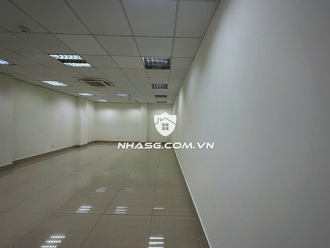 Bán nhà mặt tiền Phạm Văn Đồng 15