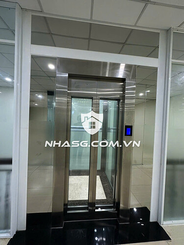Bán nhà mặt tiền Phạm Văn Đồng 18