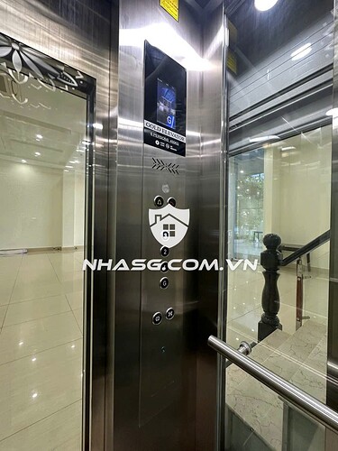 Bán nhà mặt tiền Phạm Văn Đồng 2